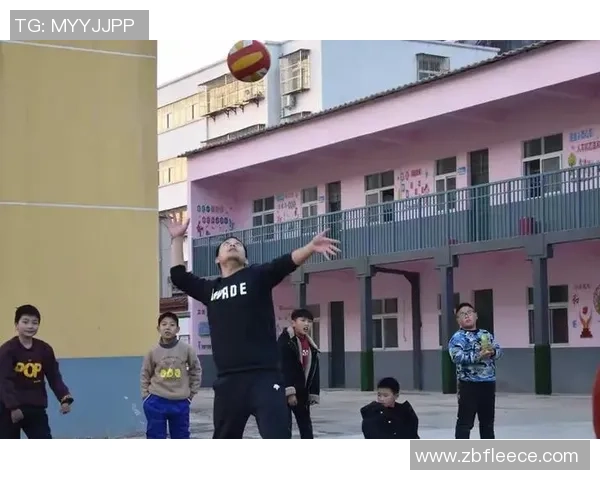 南京排球队的团队协作与默契配合探讨与分析